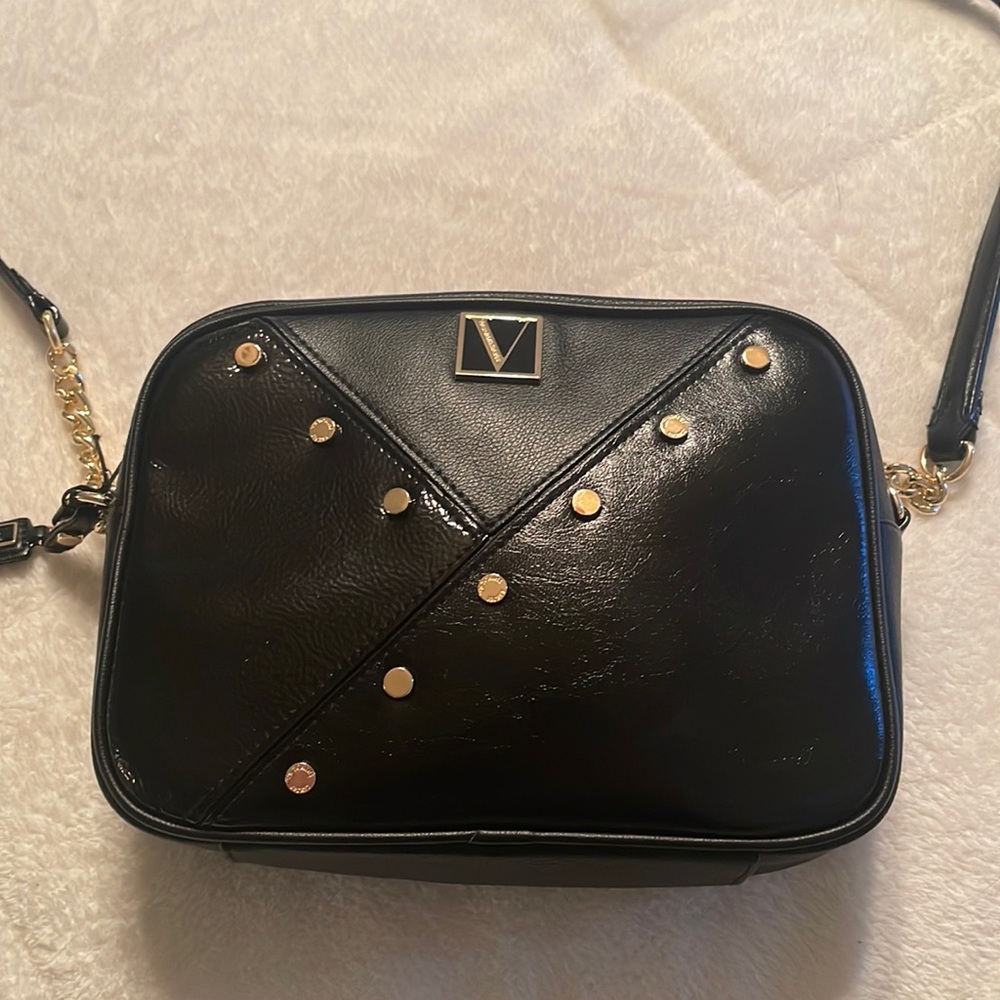 VS Black crossbody bag